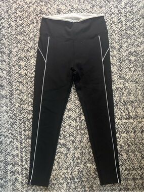 Wilo The Label Black Leggings with White Detailing Women’s Medium Activewear